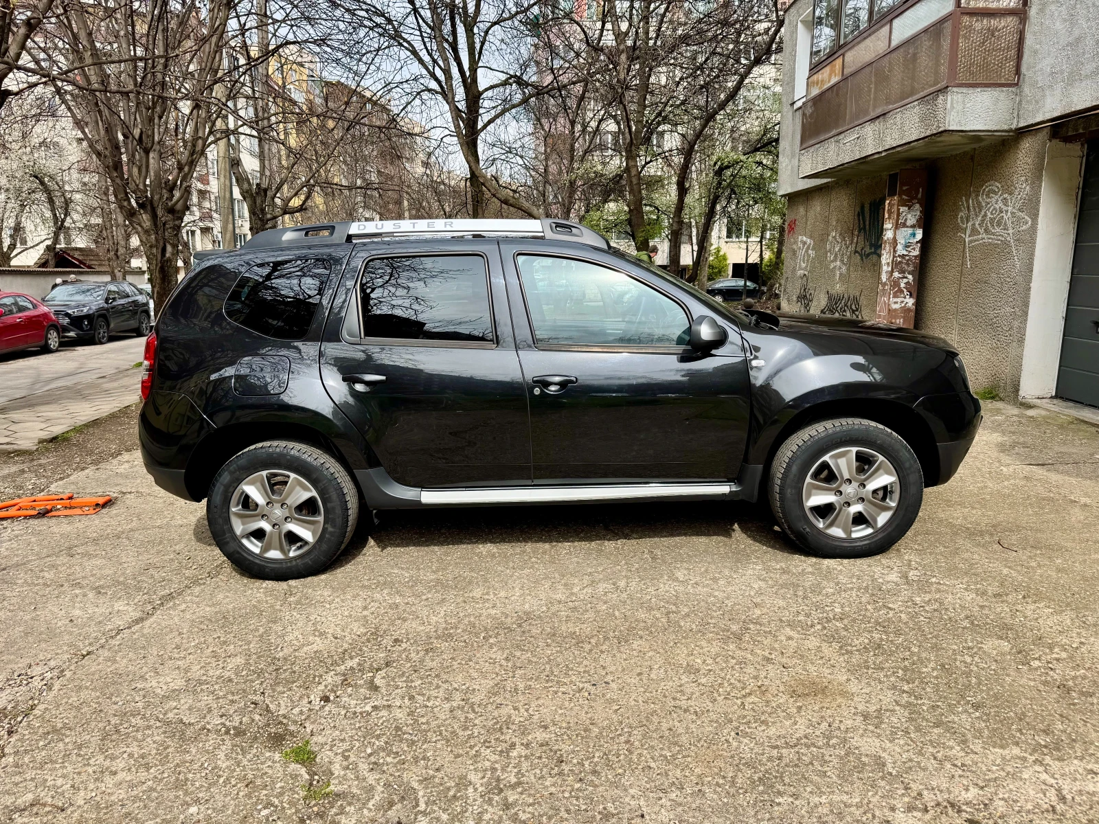 Dacia Duster 1.5 dCi 90 к.с. | 1 Собственик | Реални 129 000 км, снимка 6 - Автомобили и джипове - 54028136