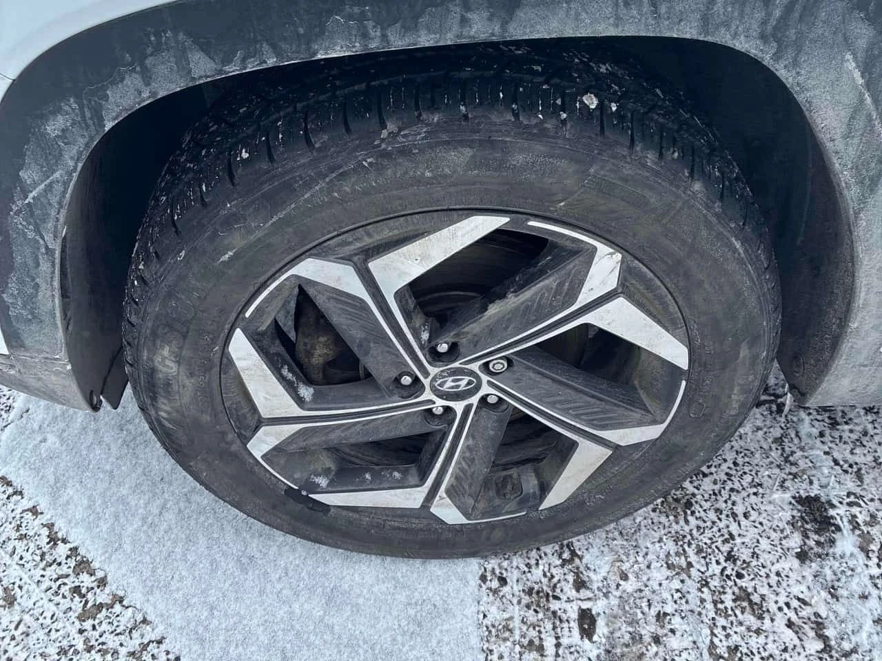 Hyundai Tucson * Luxury *  ОТ ПРЕДСТАВИТЕЛСТВО НА HYUNDAI * , снимка 7 - Автомобили и джипове - 54243122