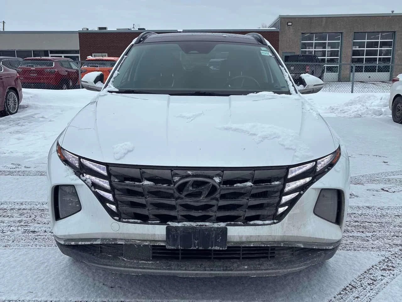 Hyundai Tucson * Luxury *  ОТ ПРЕДСТАВИТЕЛСТВО НА HYUNDAI * , снимка 5 - Автомобили и джипове - 54243122