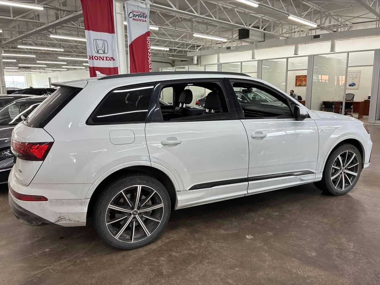 Audi Q7 Komfort  CARFAX | Mobile.bg � ����������� 3