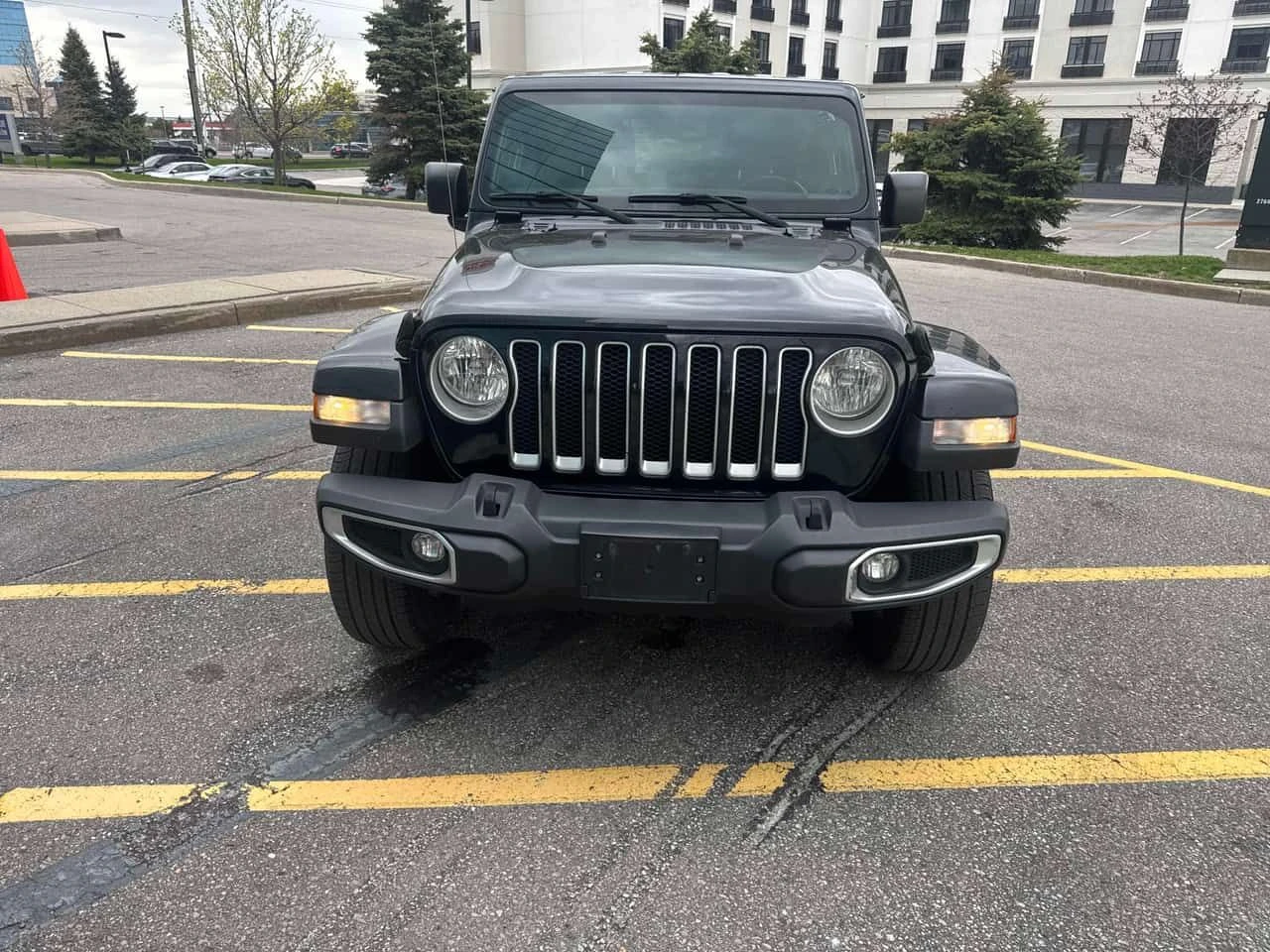 Jeep Wrangler Sahara/CARFAX/2 КЛЮЧА/ПОДГРЕВ/КОЖА, снимка 2 - Автомобили и джипове - 54417825