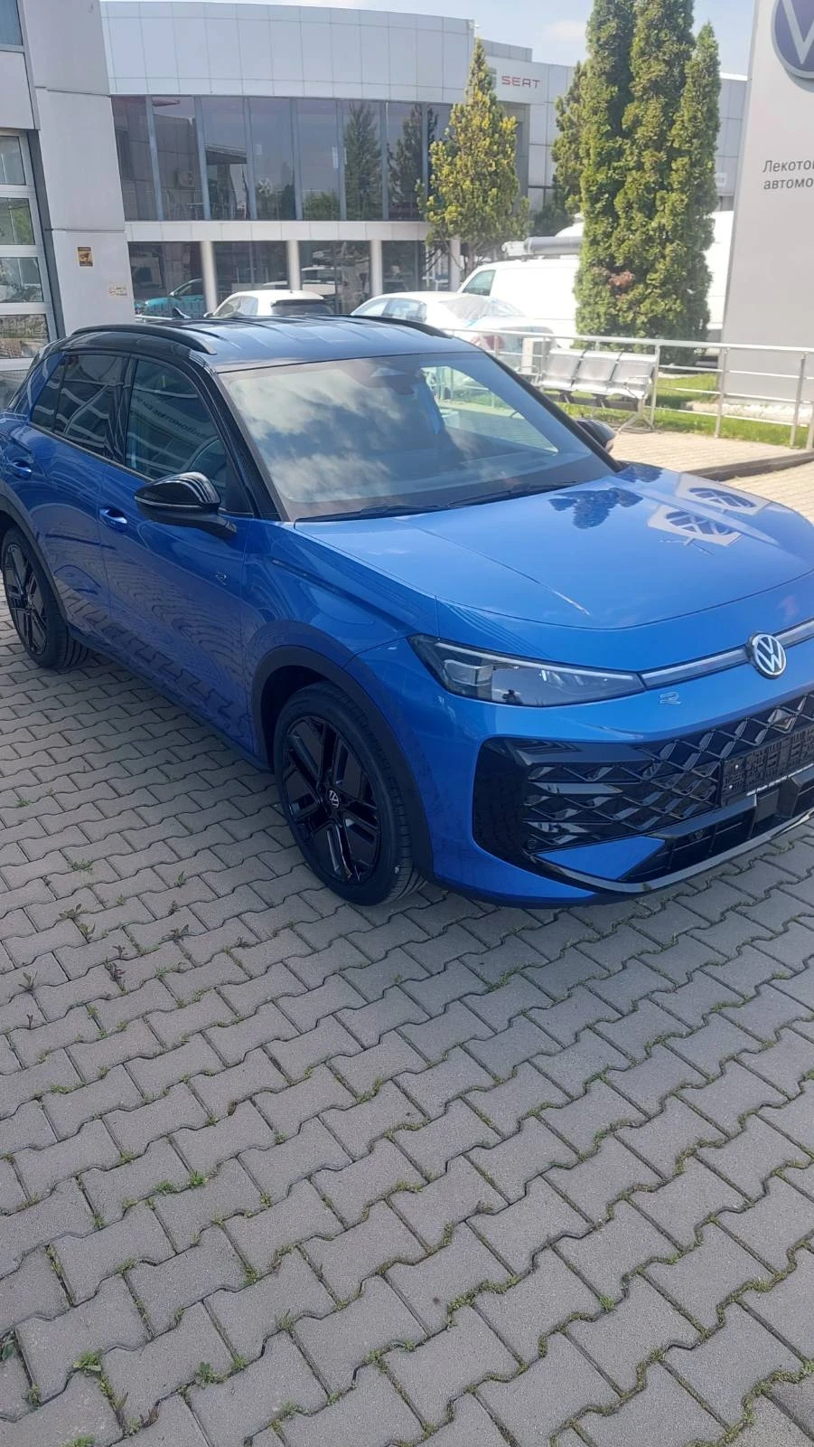 VW T-Roc R line, снимка 2 - Автомобили и джипове - 55503506