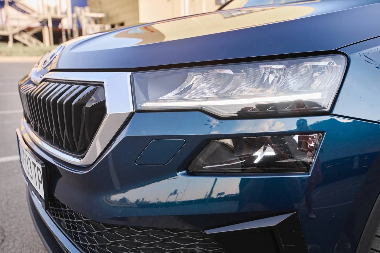 Skoda Karoq 1.5 TSI , снимка 8 - Автомобили и джипове - 55831101