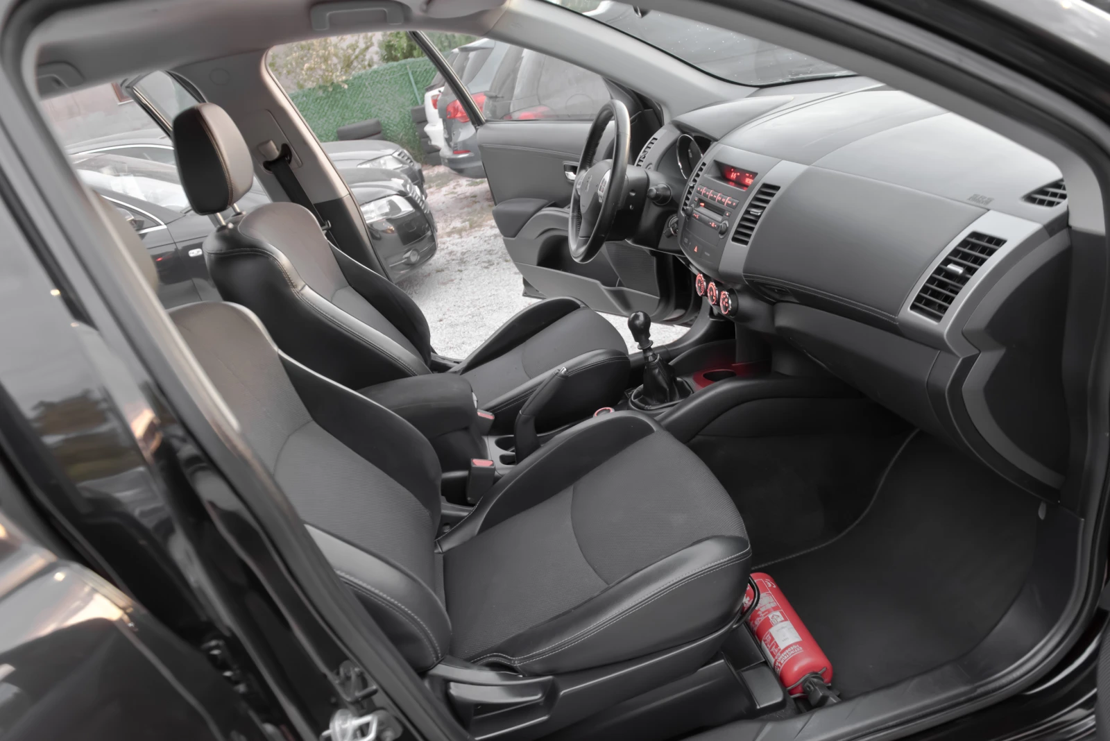 Peugeot 4007 2.2hdi 4x4, снимка 13 - Автомобили и джипове - 56264333