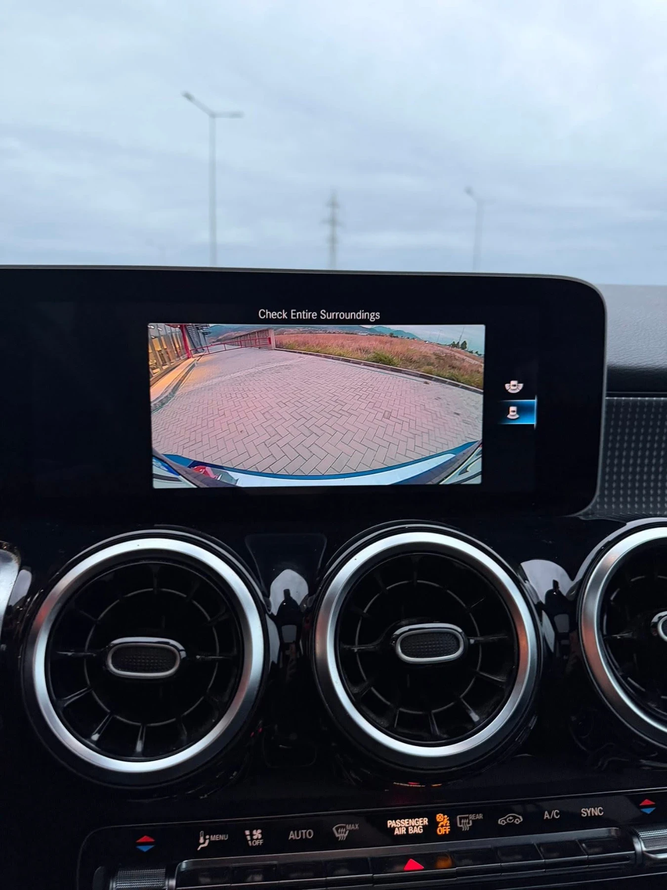Mercedes-Benz GLB 250, снимка 11 - Автомобили и джипове - 56295596