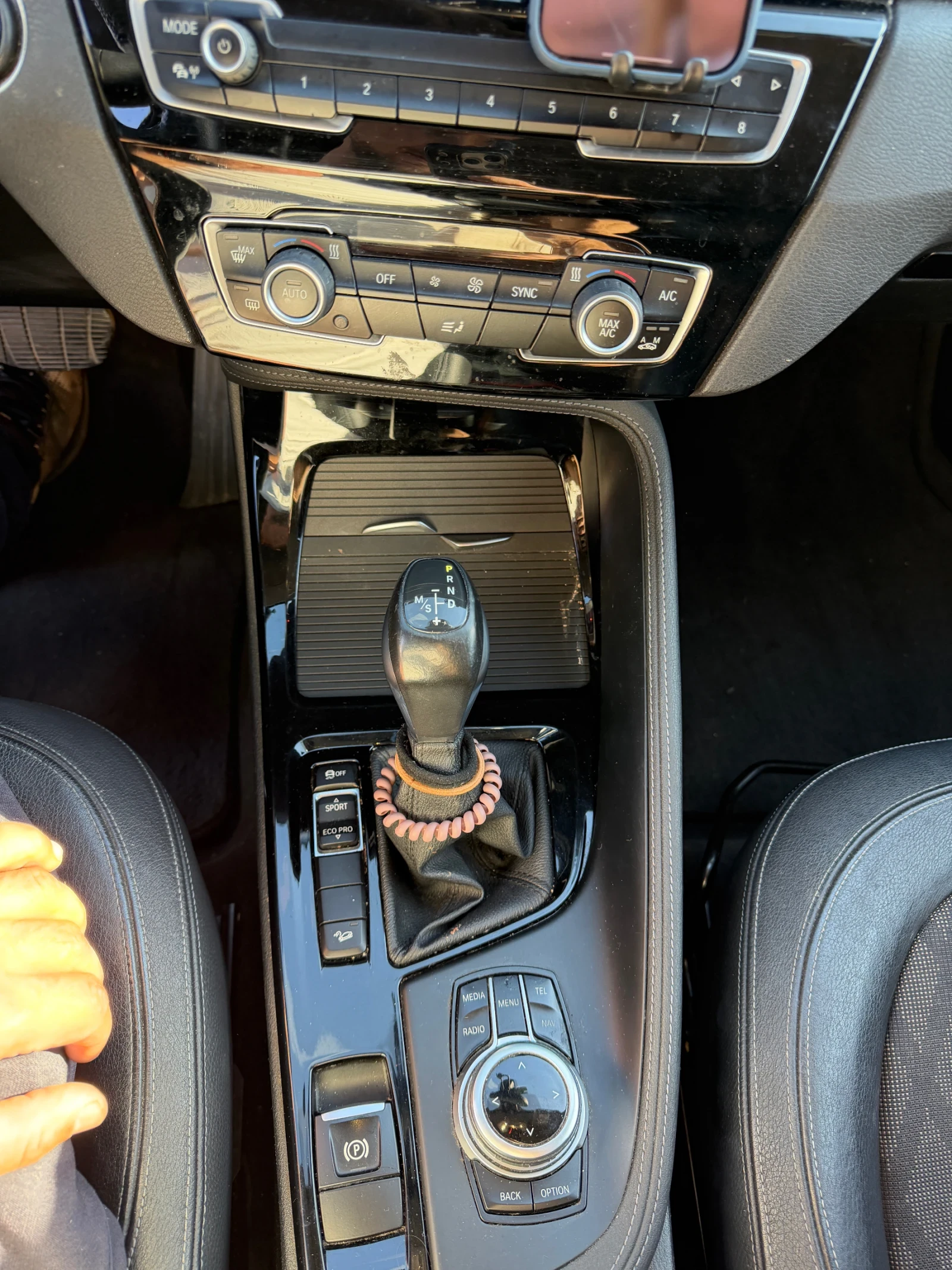 BMW X1 2.0d X-drive, снимка 10 - Автомобили и джипове - 56332231