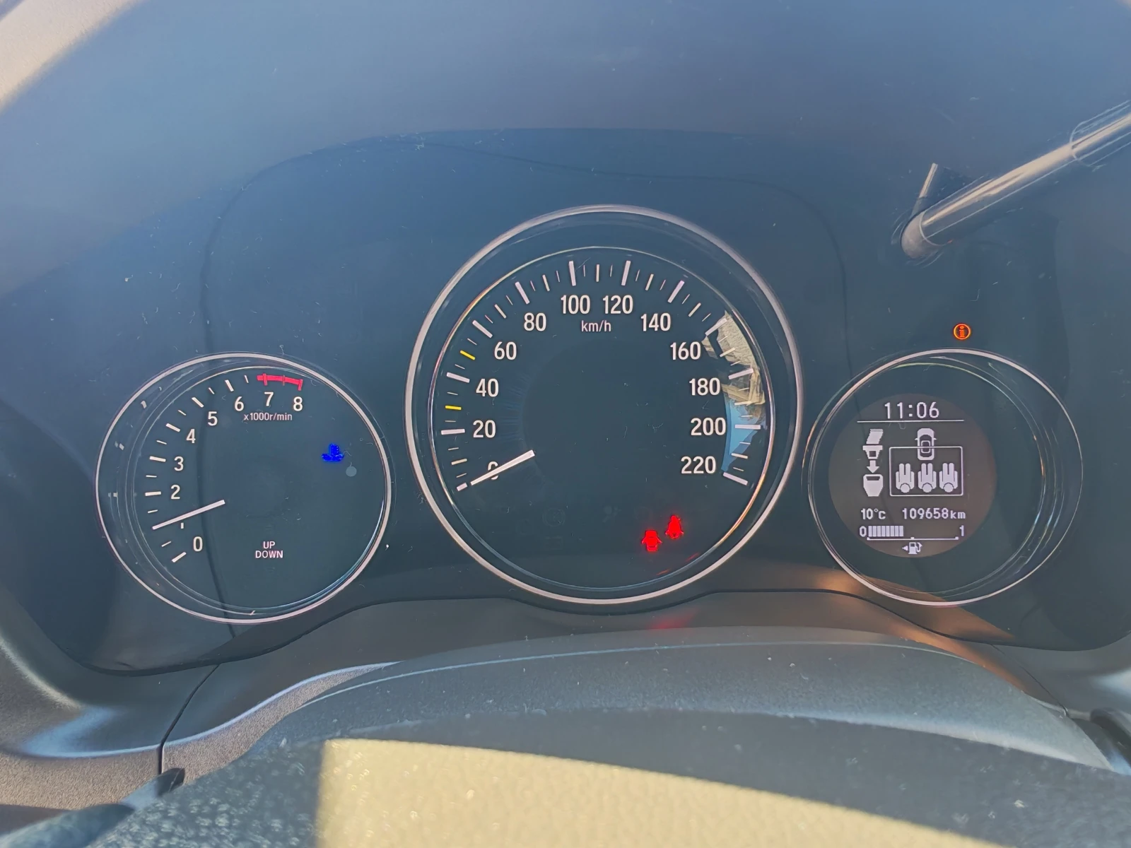 Honda Hr-v Elegance, снимка 6 - Автомобили и джипове - 56542164
