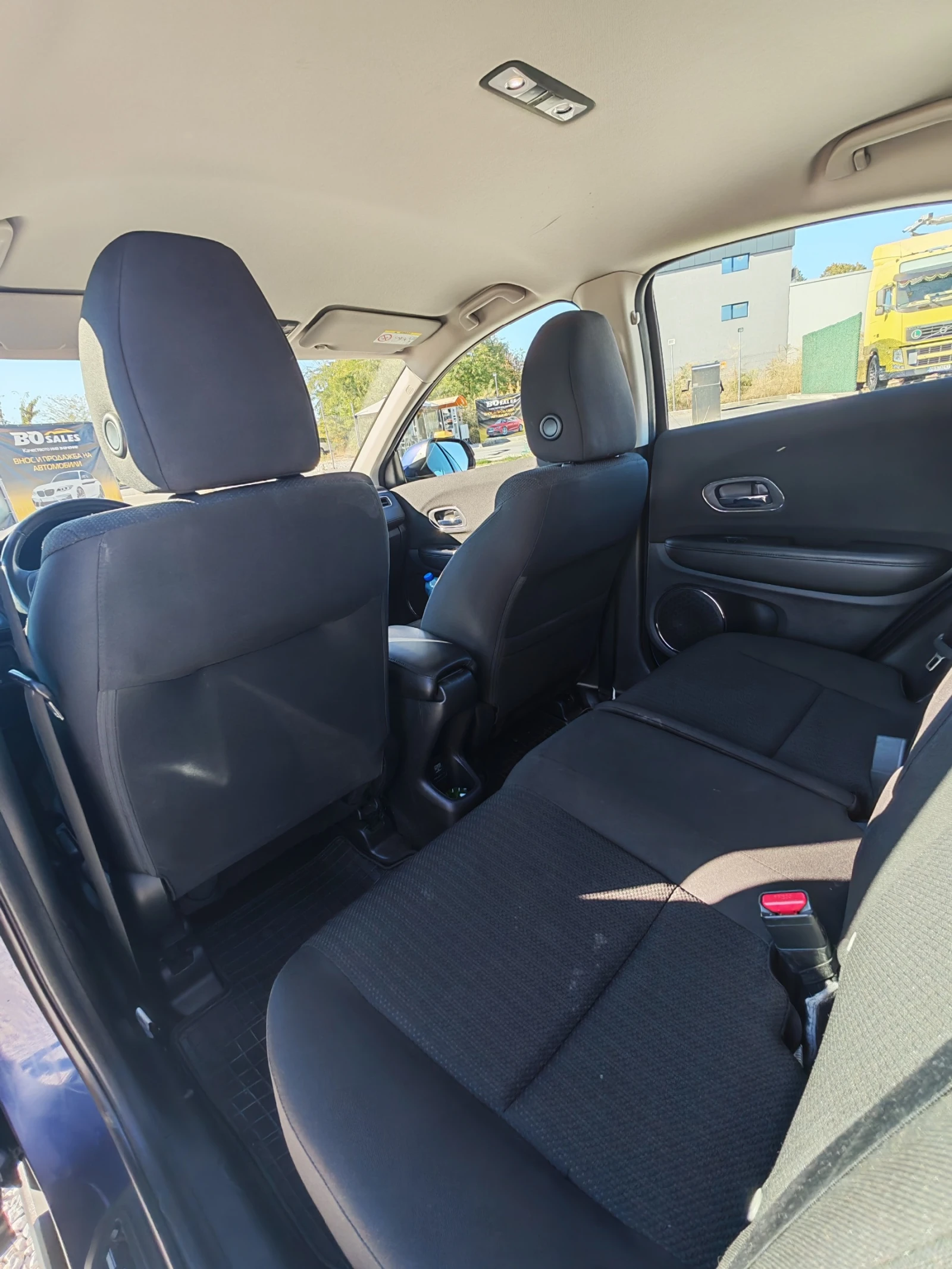 Honda Hr-v Elegance, снимка 10 - Автомобили и джипове - 56542164