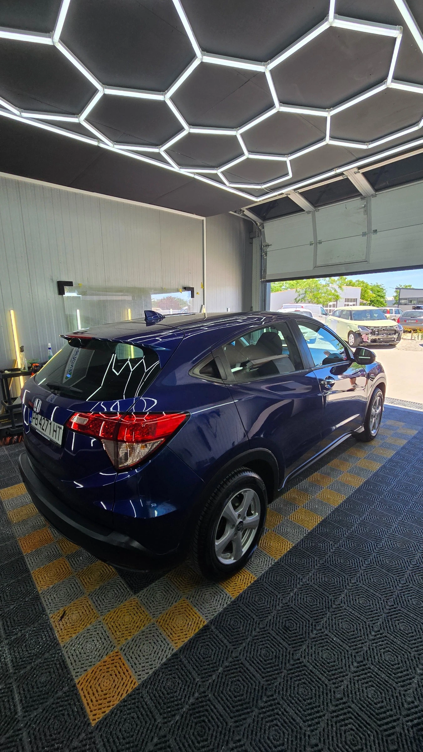 Honda Hr-v Elegance, снимка 15 - Автомобили и джипове - 56542164