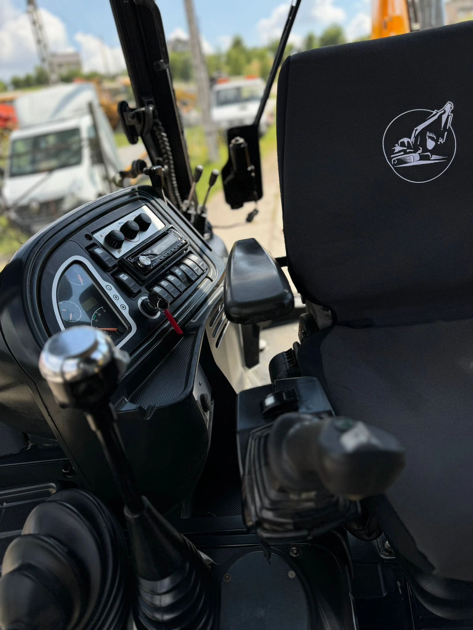 Телескопични товарачи JCB 3CX  - изображение 8