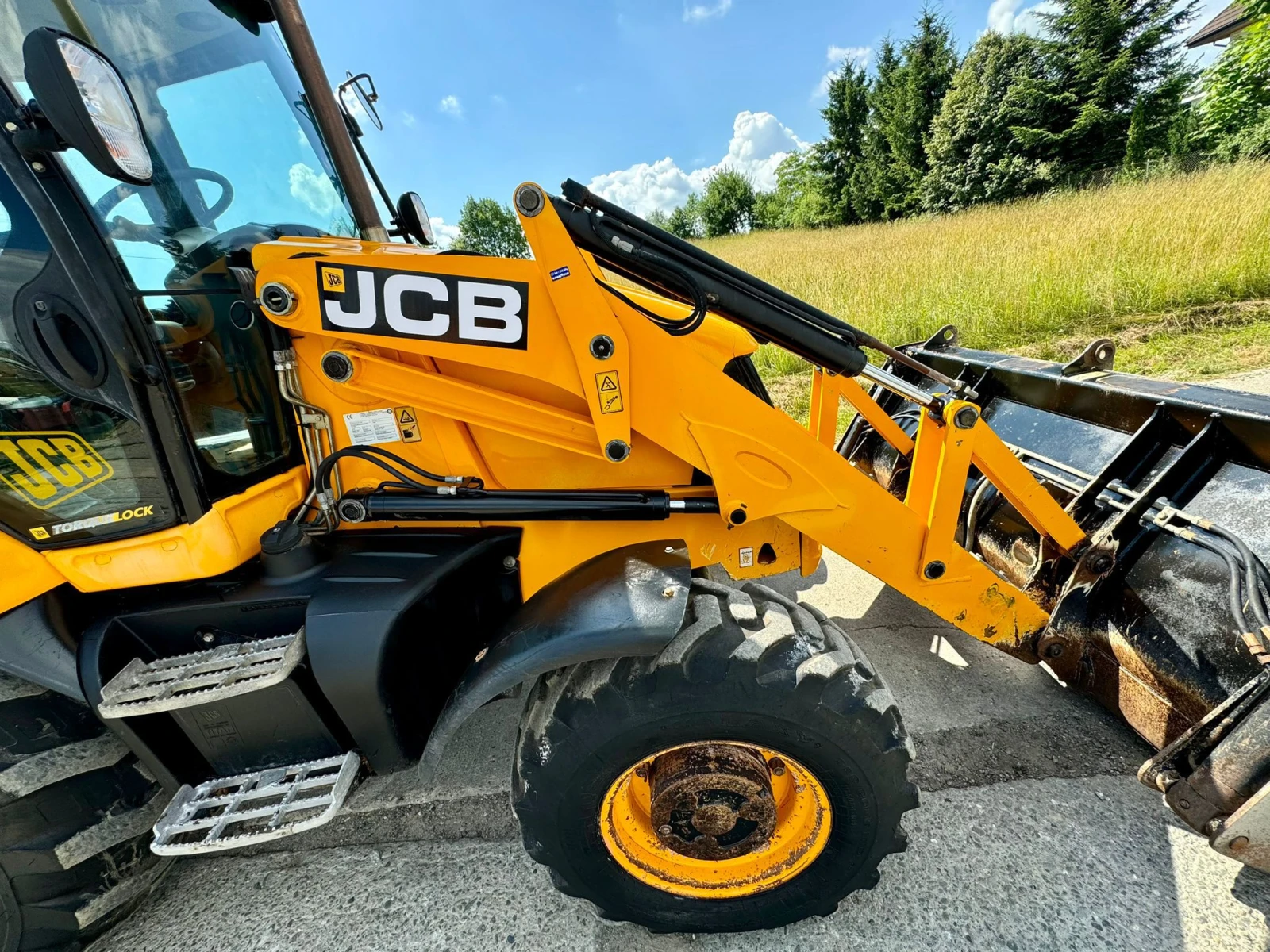 Телескопични товарачи JCB 3CX  - изображение 2
