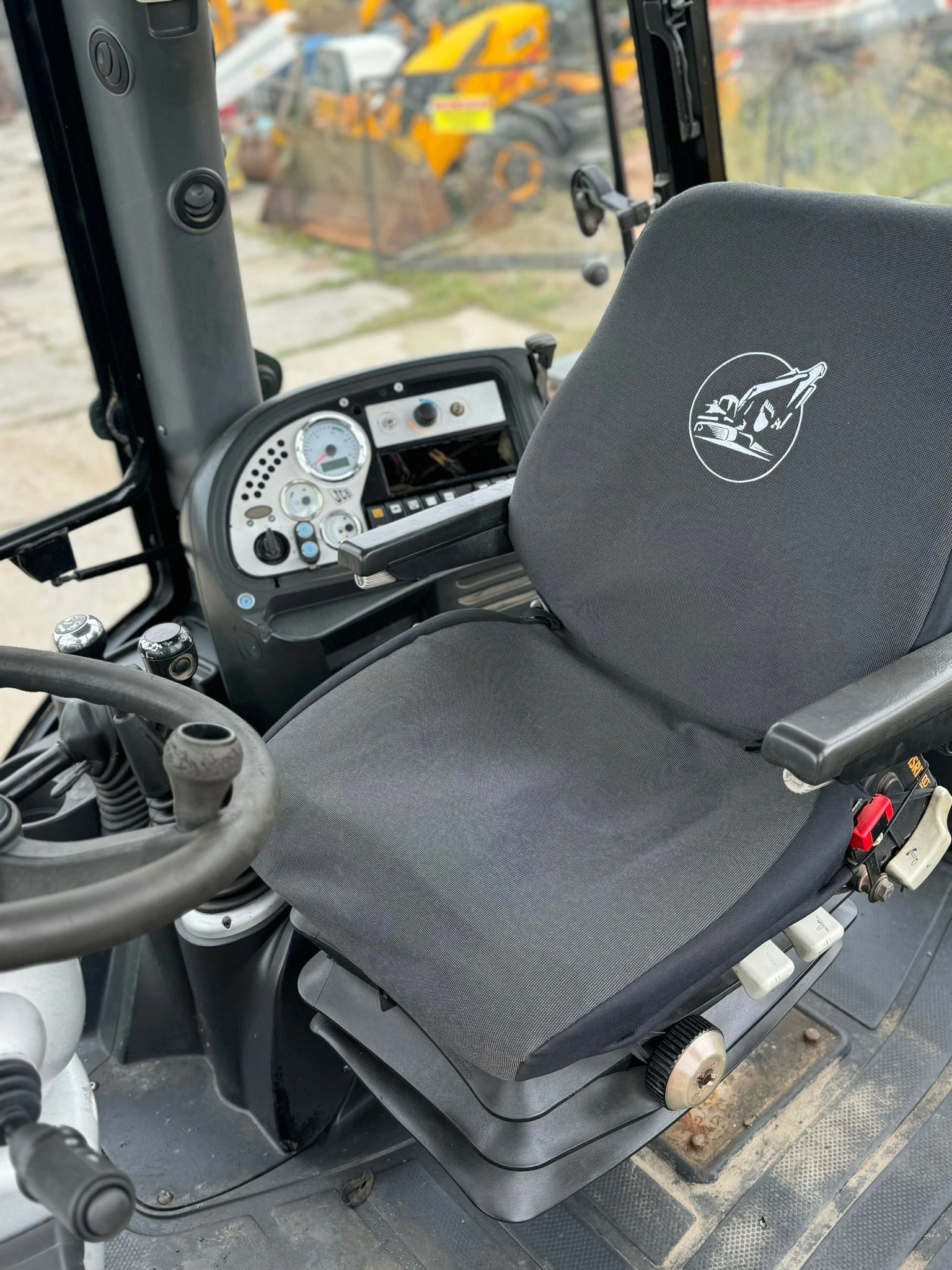   JCB 3CX  | Mobile.bg   11