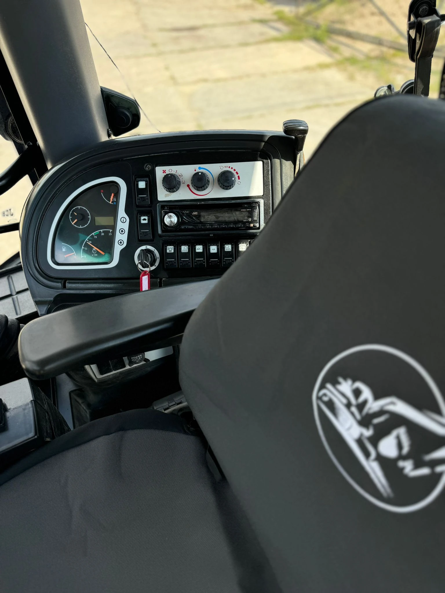 Телескопични товарачи JCB 3CX  - изображение 9