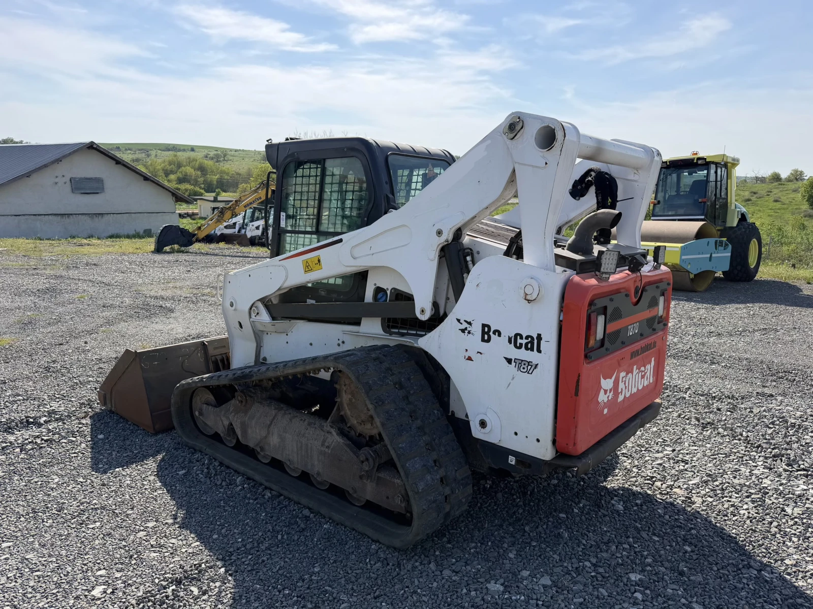 Мини челни товарачи Bobcat T870 HF ЛИЗИНГ, снимка 5 - Индустриална техника - 54220367