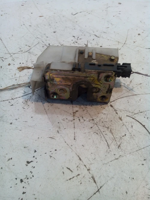 Задна дясна брава врата за Рено Клио седан