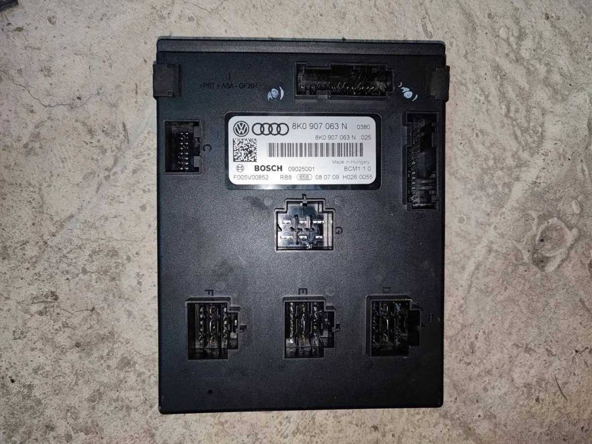 Комфорт модул купе Audi A4 A5 Q5 8K0907063N