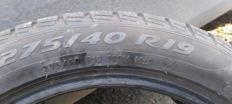 Гуми Зимни 275/40R19, снимка 8 - Гуми и джанти - 31151740