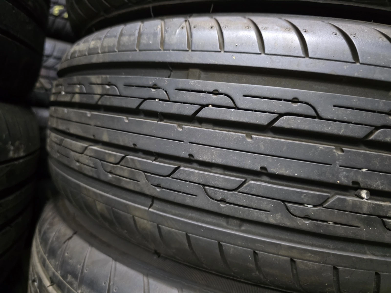 Гуми Летни 175/65R15, снимка 2 - Гуми и джанти - 56664501