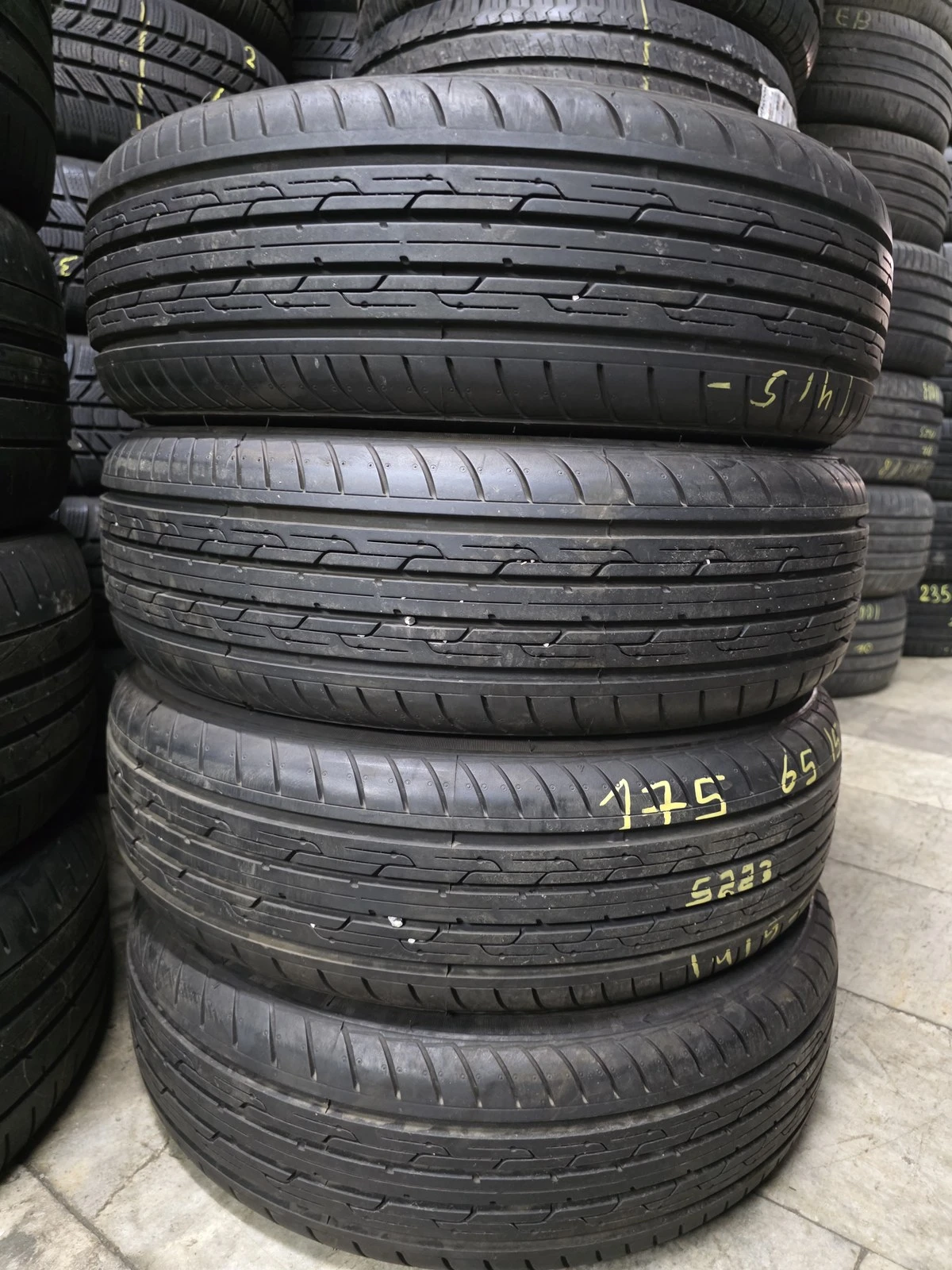 Гуми Летни 175/65R15, снимка 5 - Гуми и джанти - 56664501