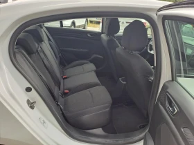 Renault Megane 1.3 Sedan TCe Life  140к.с., снимка 15