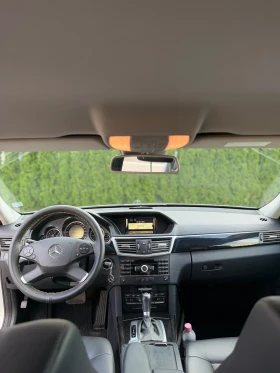 Mercedes-Benz E 220, снимка 8