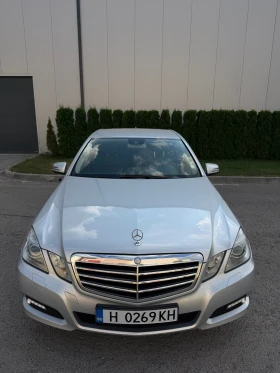 Mercedes-Benz E 220, снимка 1