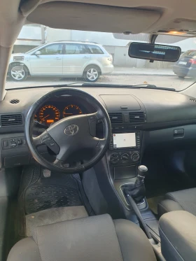 Toyota Avensis D4D 2.0 6 скорости, снимка 8