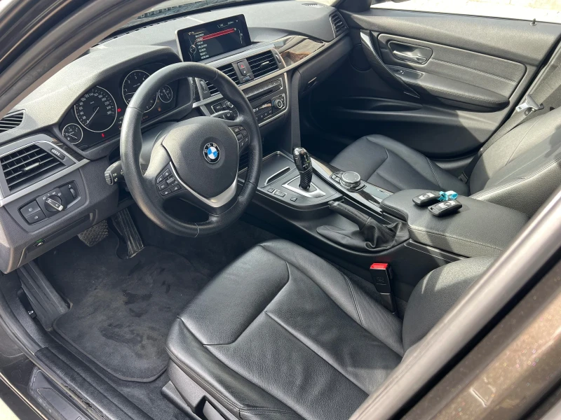 BMW 330 2016г. / X Drive / Head Up, снимка 13 - Автомобили и джипове - 47568306