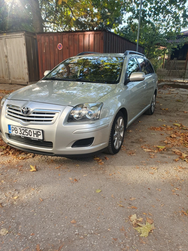 Toyota Avensis D4D 2.0 6 скорости, снимка 1 - Автомобили и джипове - 47608532