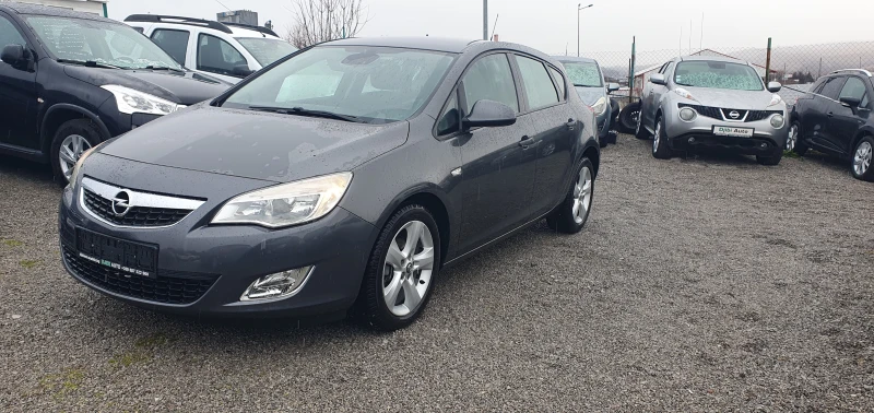 Opel Astra 1.4Турбо-187000км!!!!!, снимка 1 - Автомобили и джипове - 48449464