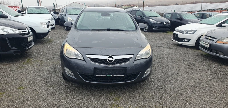 Opel Astra 1.4Турбо-187000км!!!!!, снимка 2 - Автомобили и джипове - 48449464