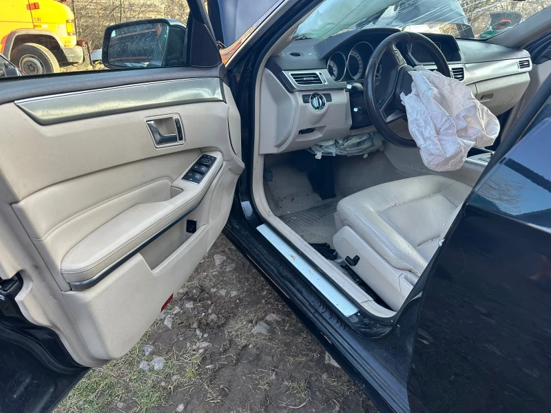 Mercedes-Benz E 220 W212 Bluetec, снимка 11 - Автомобили и джипове - 48819877