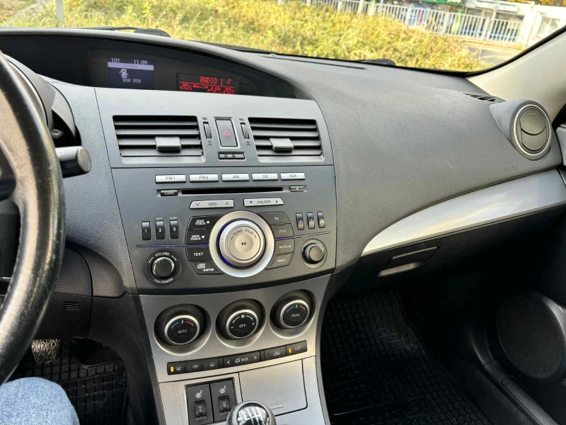 Mazda 3 MZR BL, снимка 14 - Автомобили и джипове - 52247700