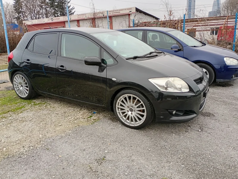 Toyota Auris 1.8i нов внос от CH