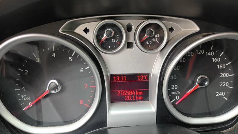 Ford Focus MK 2.5 Facelift Ghia, снимка 10 - Автомобили и джипове - 52353740