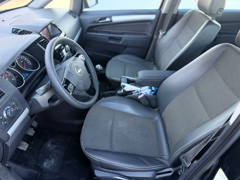 Opel Zafira, снимка 9 - Автомобили и джипове - 53064924