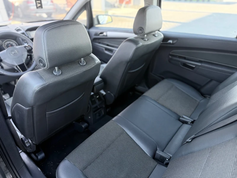 Opel Zafira, снимка 8 - Автомобили и джипове - 53064924