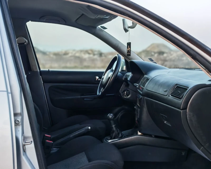VW Golf 1.6 101 К.С. ГАЗ БЕНЗИН! РЕГИСТРАЦИЯ! , снимка 10 - Автомобили и джипове - 53169293