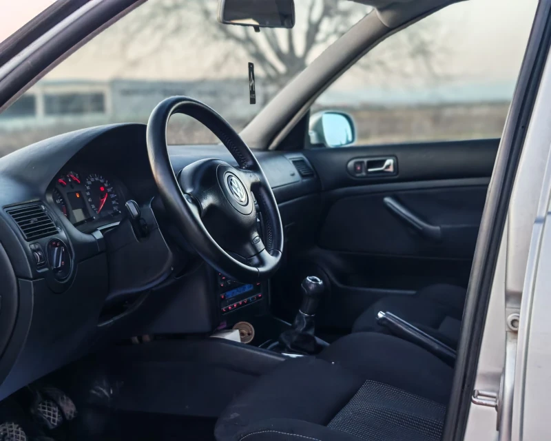 VW Golf 1.6 101 К.С. ГАЗ БЕНЗИН! РЕГИСТРАЦИЯ! , снимка 8 - Автомобили и джипове - 53169293