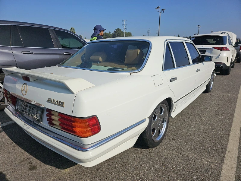 Mercedes-Benz 560, снимка 4 - Автомобили и джипове - 53424551