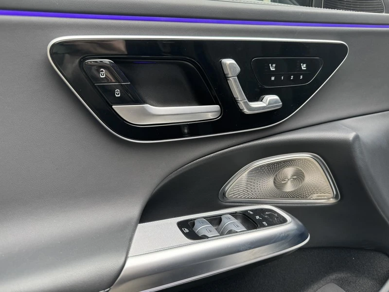 Mercedes-Benz E 300 DE 4Matic Plug- in hybrid, снимка 15 - Автомобили и джипове - 53366437