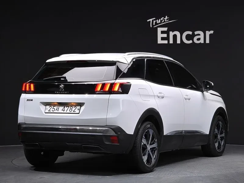 Peugeot 3008 1.6 BlueHDI, снимка 2 - Автомобили и джипове - 54298777