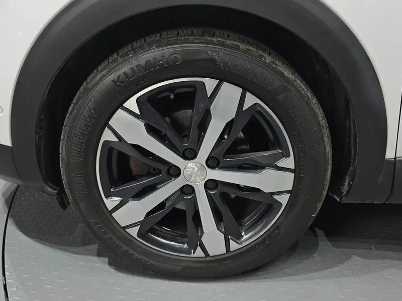 Peugeot 3008 1.6 BlueHDI, снимка 5 - Автомобили и джипове - 54298777