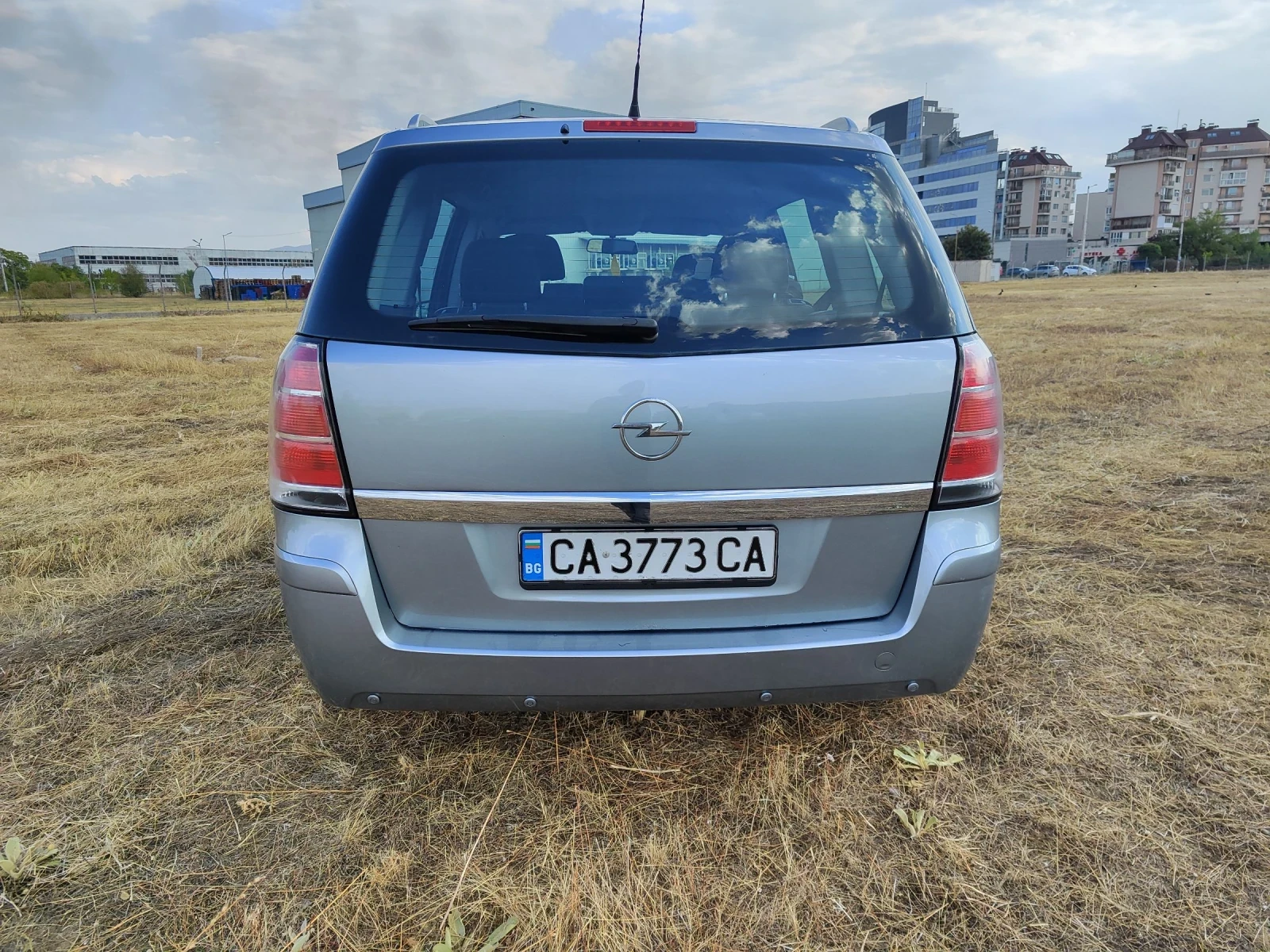 Opel Zafira  - изображение 8