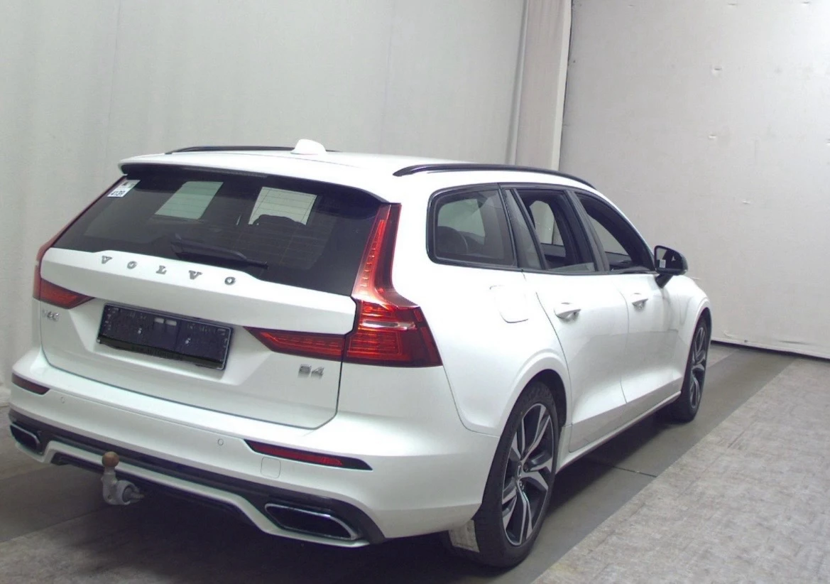 Volvo V60 B4 R-Design Комби LED Теглич ЛИЗИНГ - изображение 3