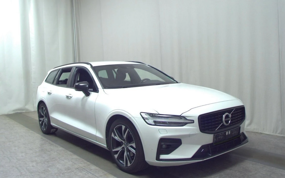 Volvo V60 B4 R-Design Комби LED Теглич ЛИЗИНГ - изображение 2