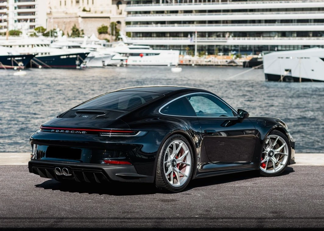 Porsche 911 GT3 Touring - изображение 6