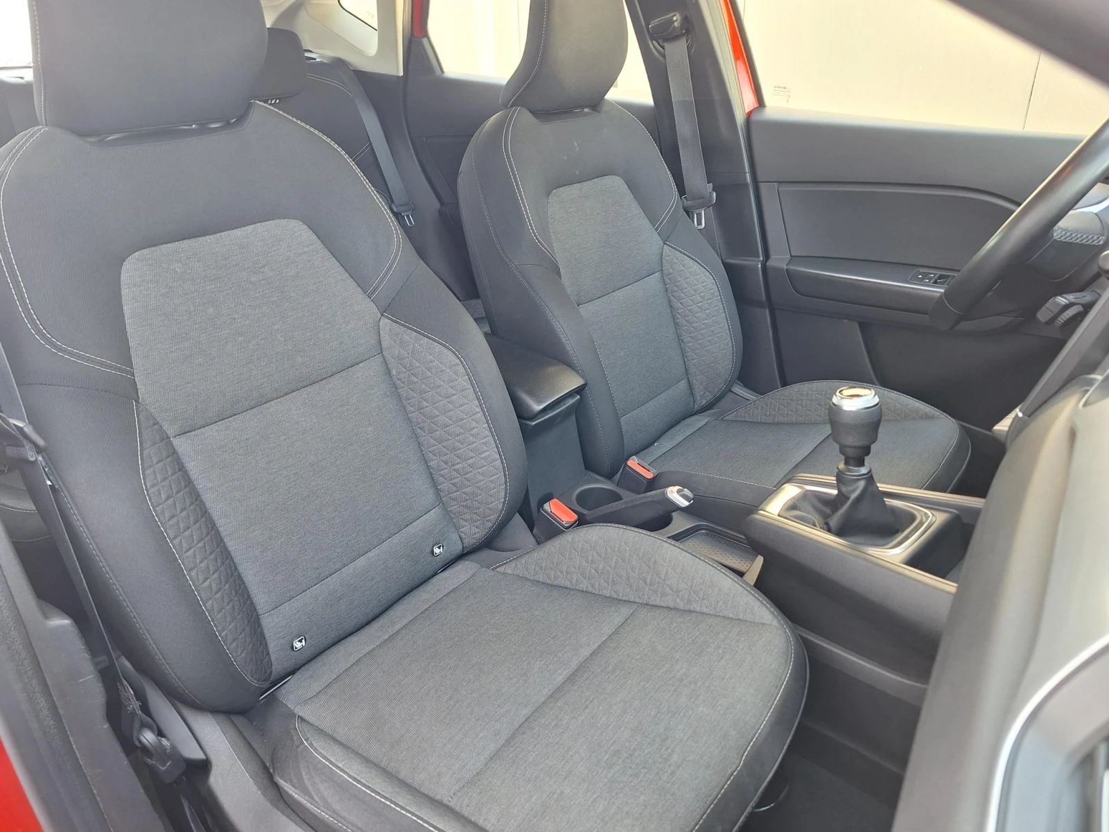 Renault Captur 1.0TCe/100к.с. бензин/газ - изображение 10