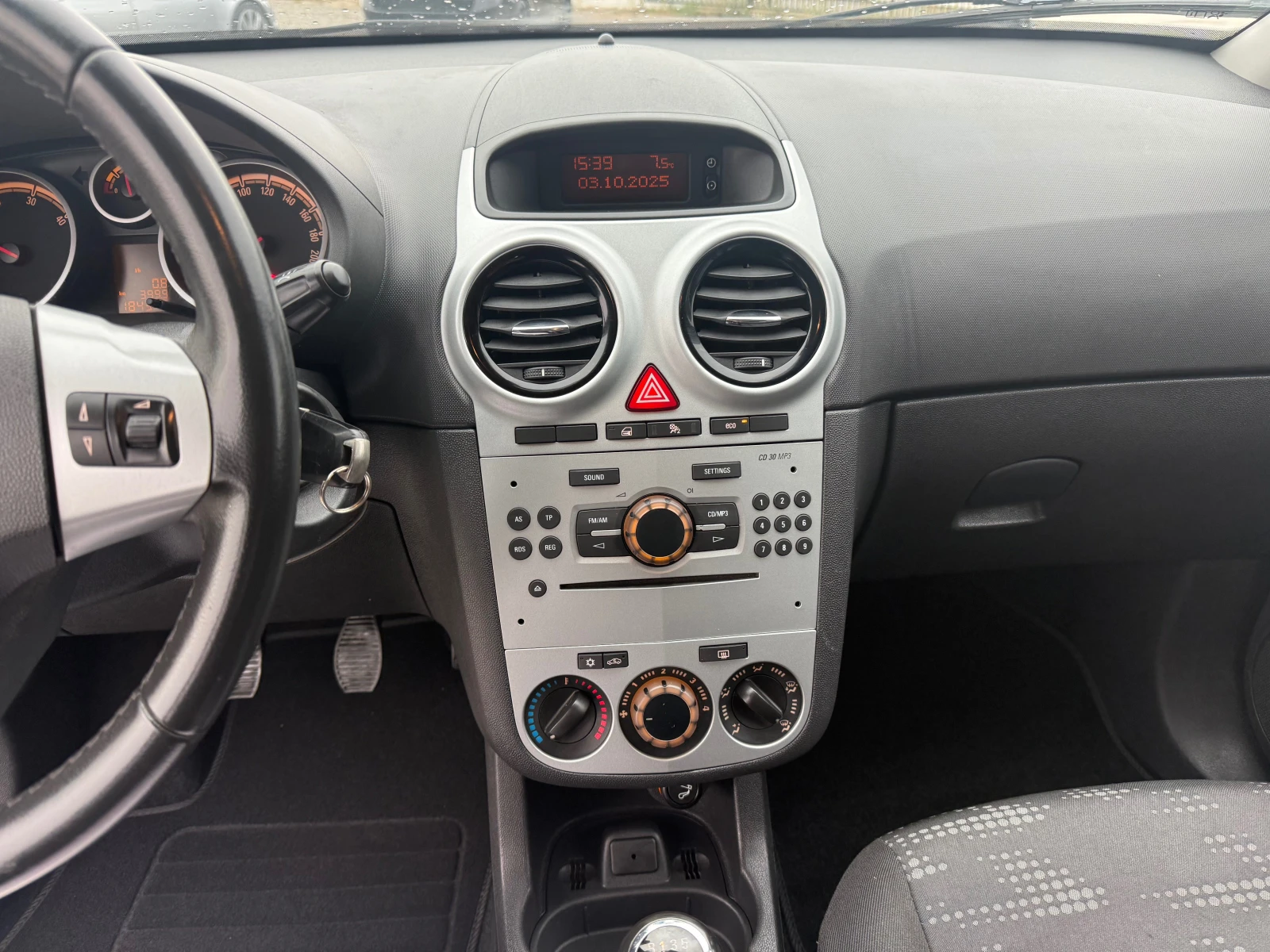 Opel Corsa 1.3cdti  !!! | Mobile.bg   13