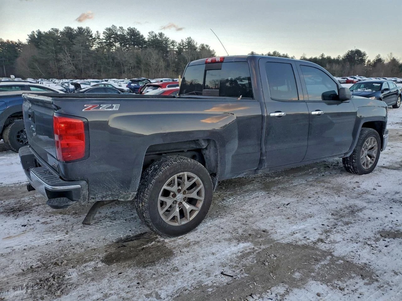 Chevrolet Silverado Z71 LT 5.3L V8 - изображение 5